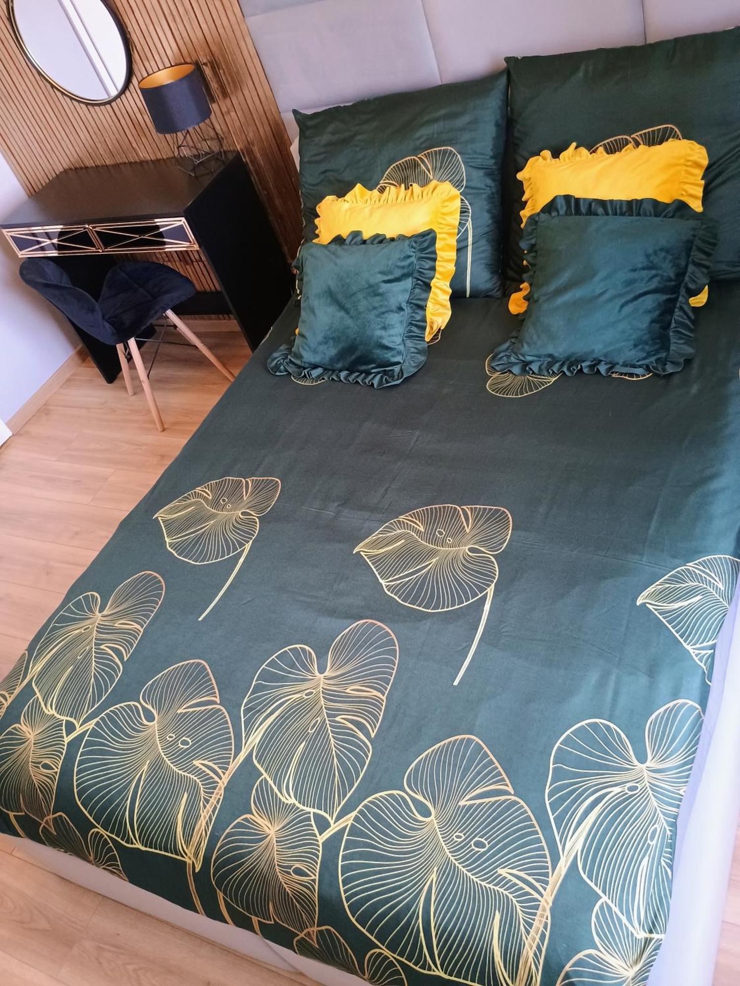 Apartament Em Krosno Exteriör bild